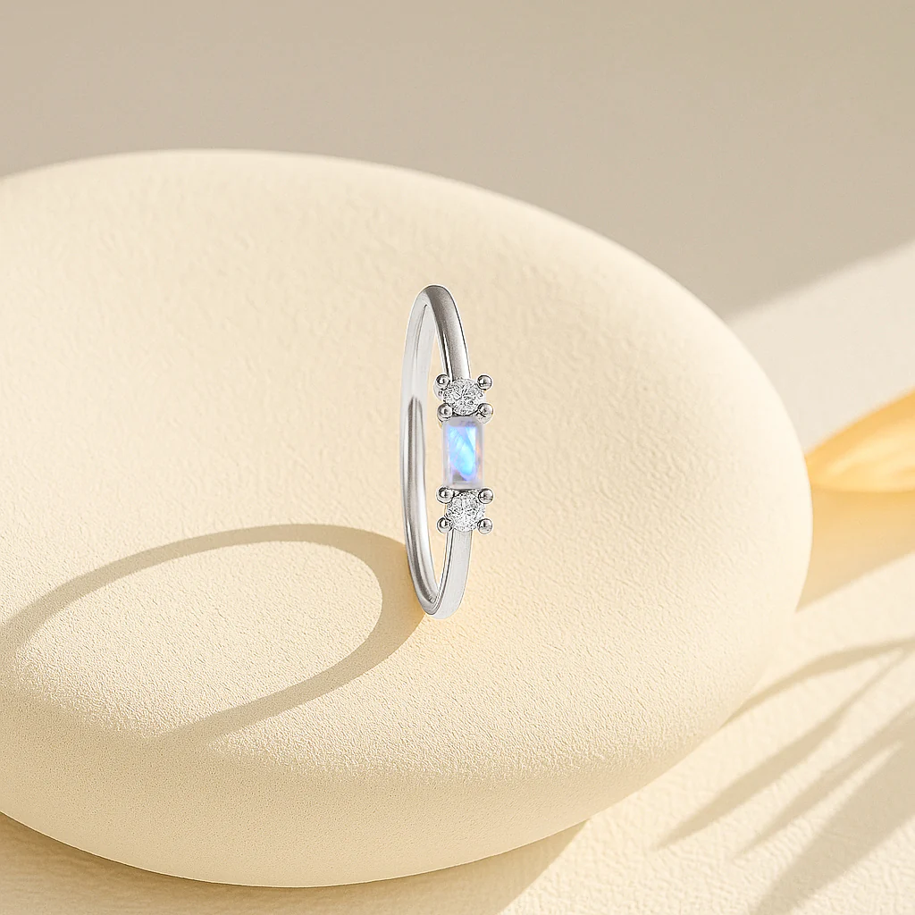 925 Sterling Silver Moonstone Baguette Solitaire Ring with 4x2mm Stone 0.30ct - Image 5