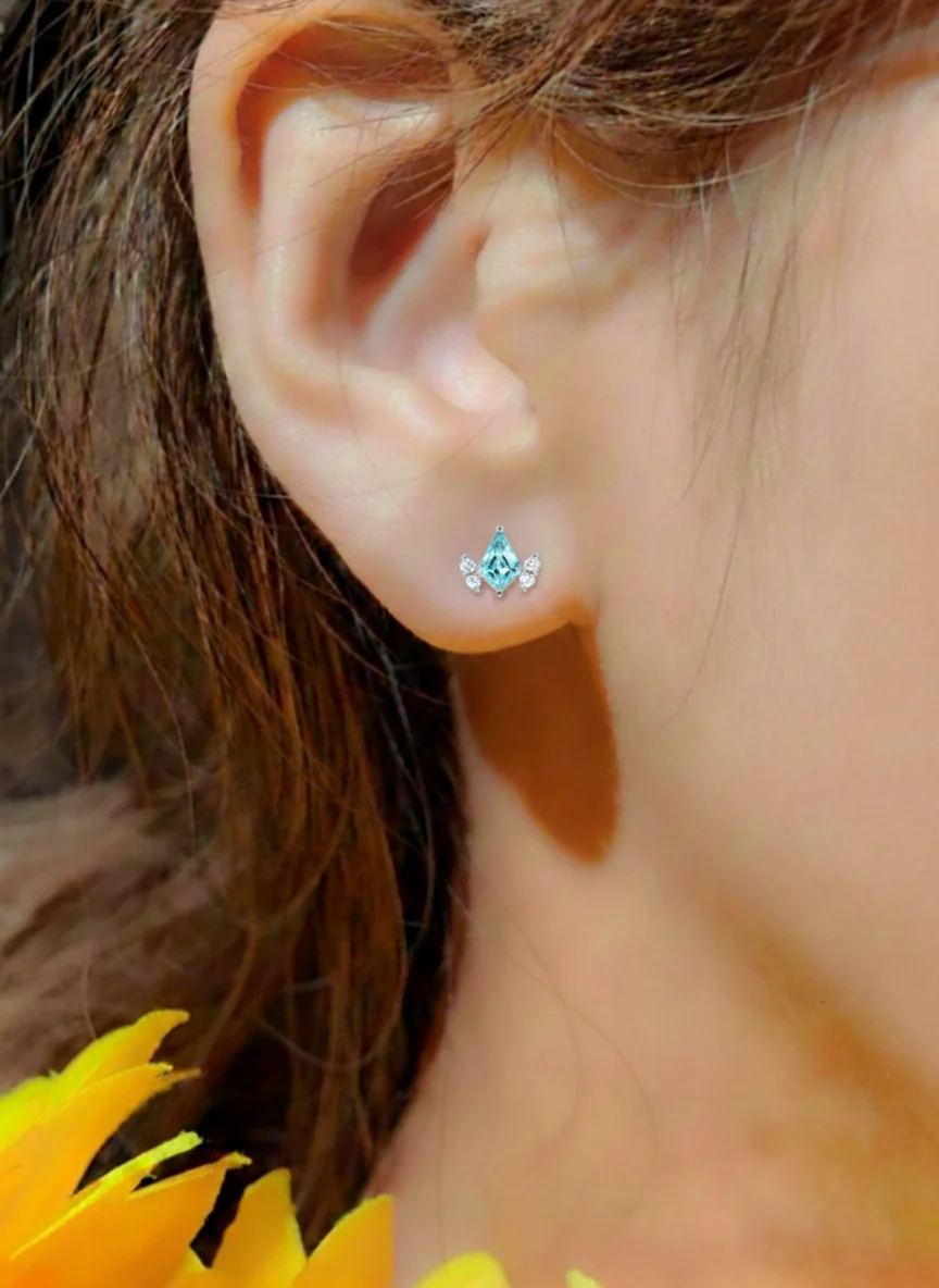Aquamarine Kite Stud Earrings in 925 Sterling Silver 6x4 MM 1ct - Image 3