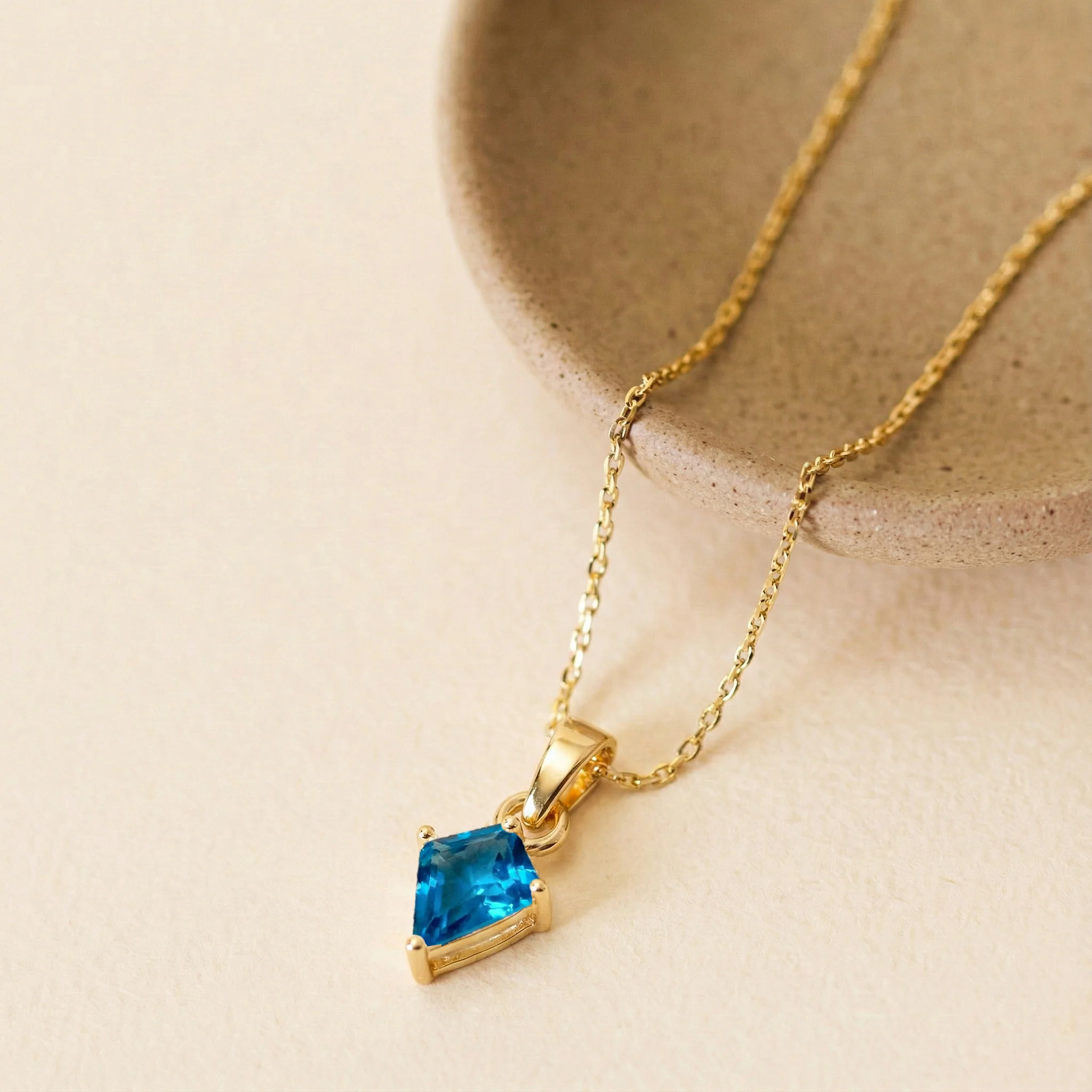 Blue Topaz Kite Solitaire Pendant Necklace in 925 Sterling Silver 1.4ct - Image 12