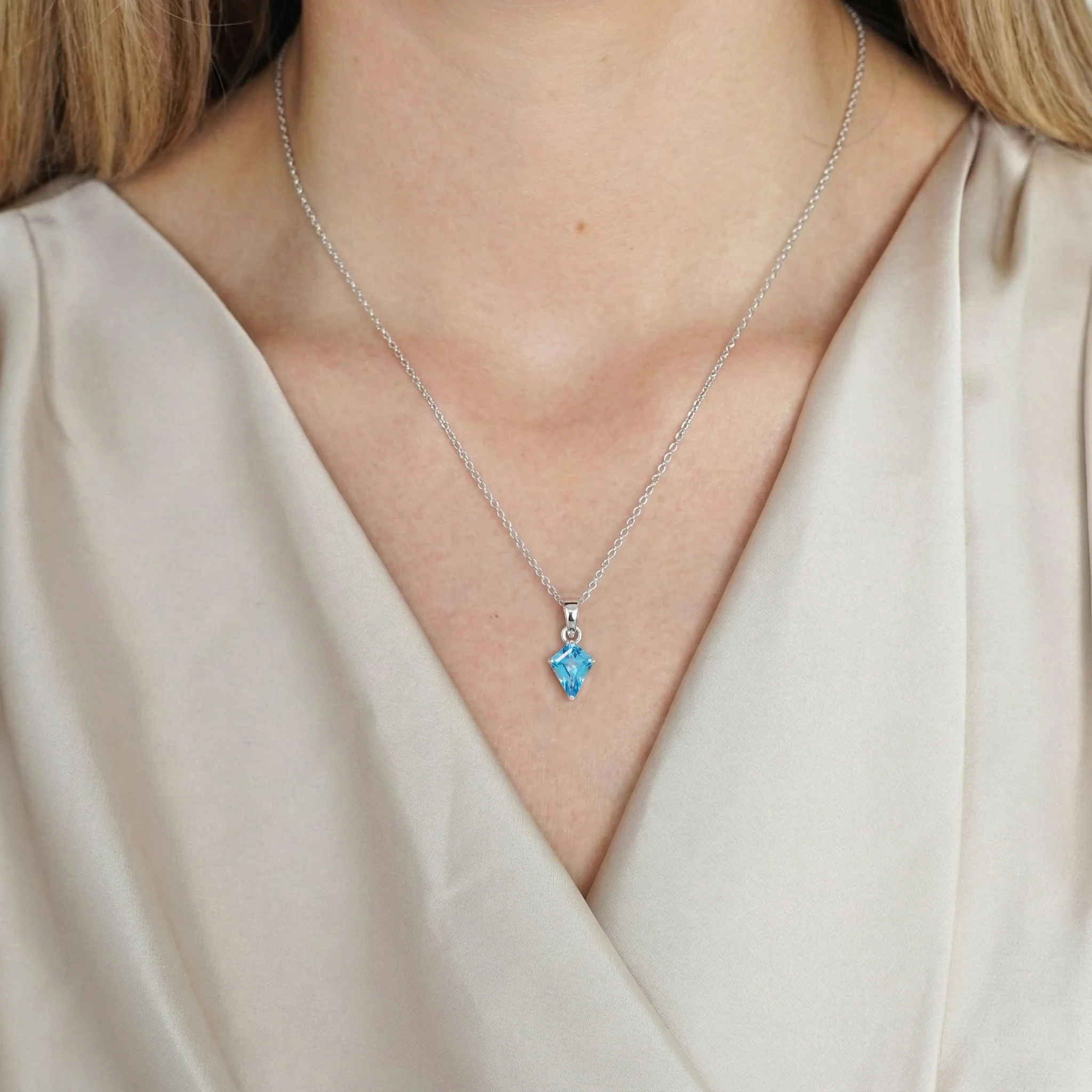 Blue Topaz Kite Solitaire Pendant Necklace in 925 Sterling Silver 1.4ct - Image 6