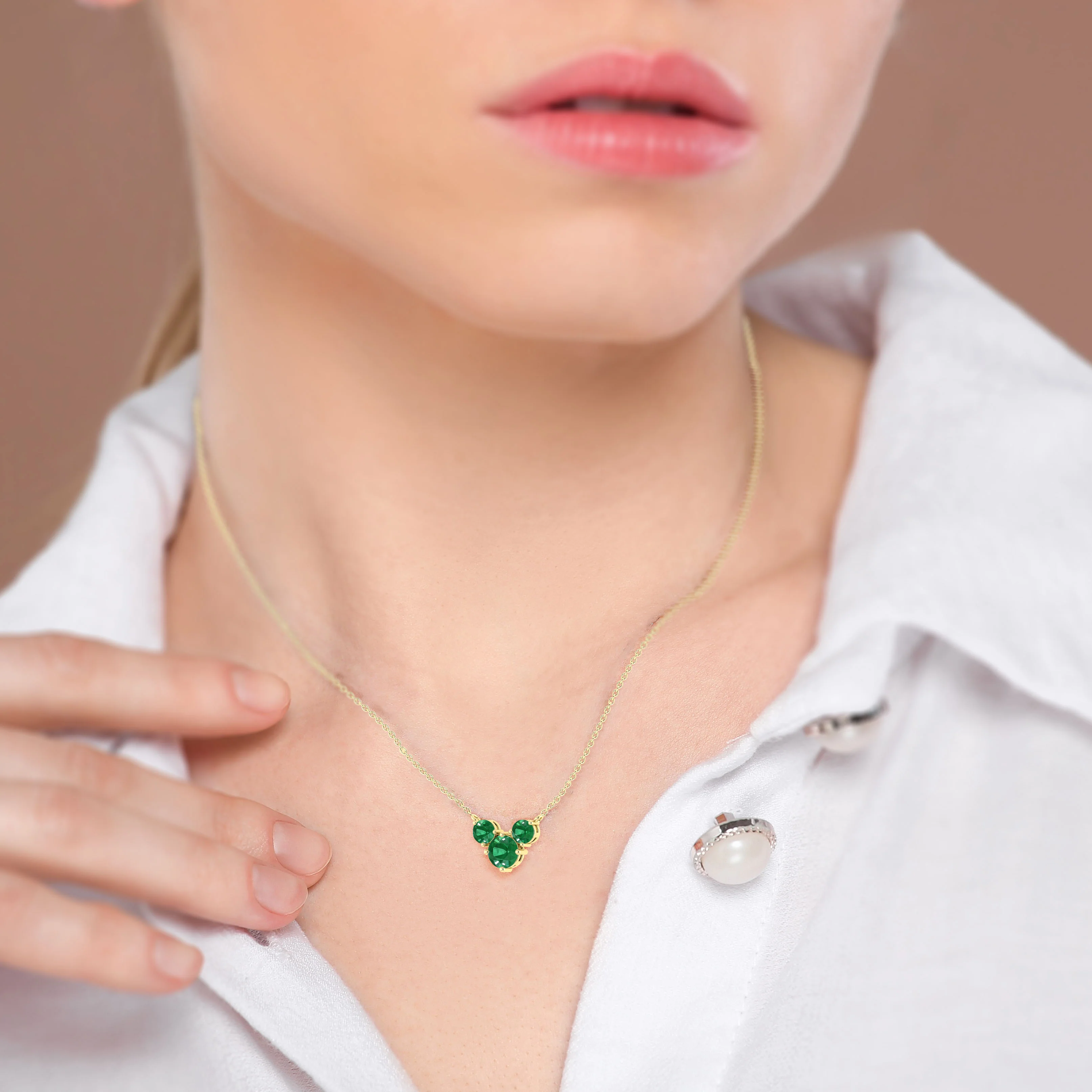 Emerald Round Three Stone Necklace in 925 Sterling Silver 2.8ct - Image 6