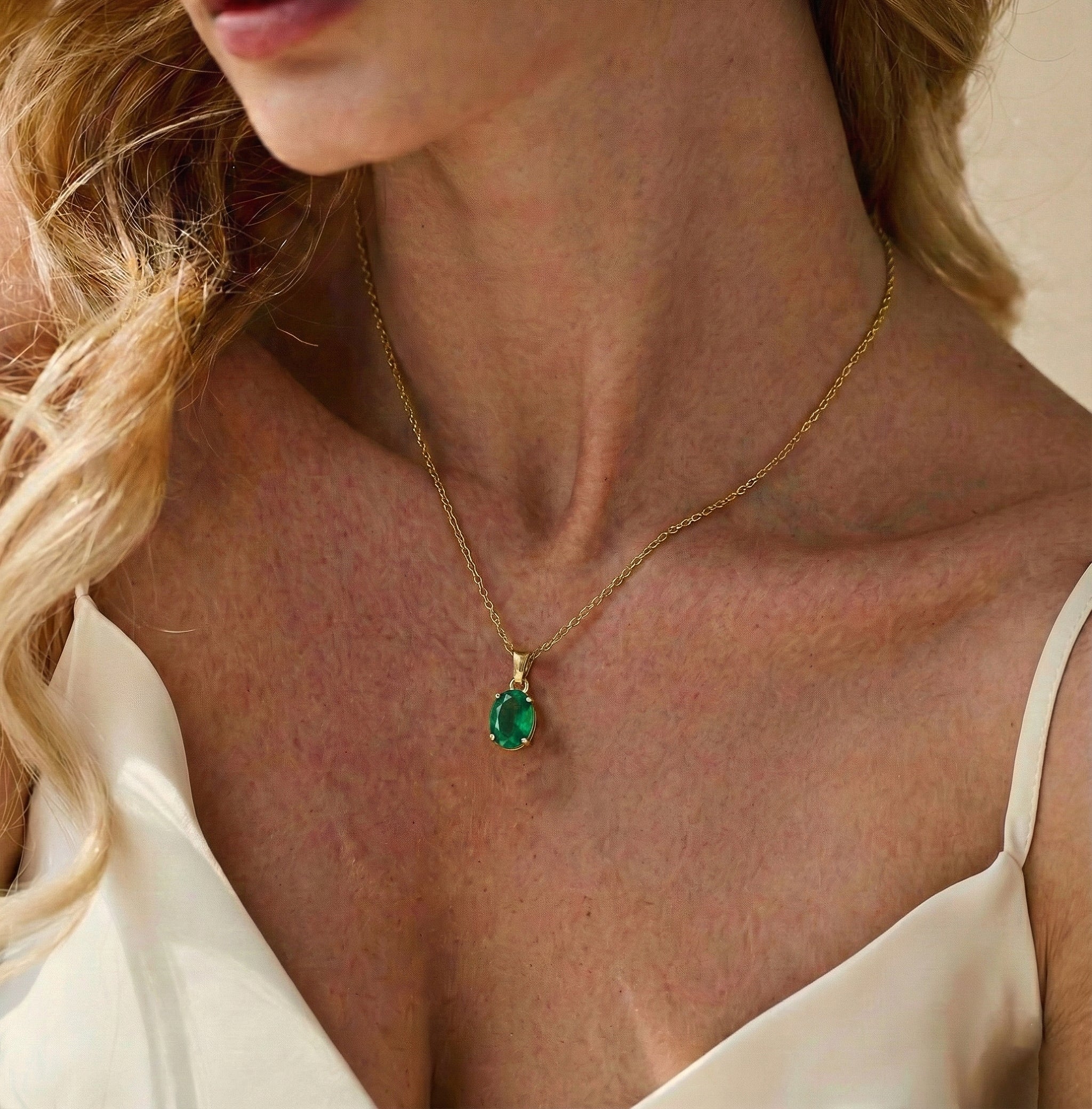 Emerald Solitaire Pendant Necklace in 925 Sterling Silver 9x7 MM 1.4ct - Image 10