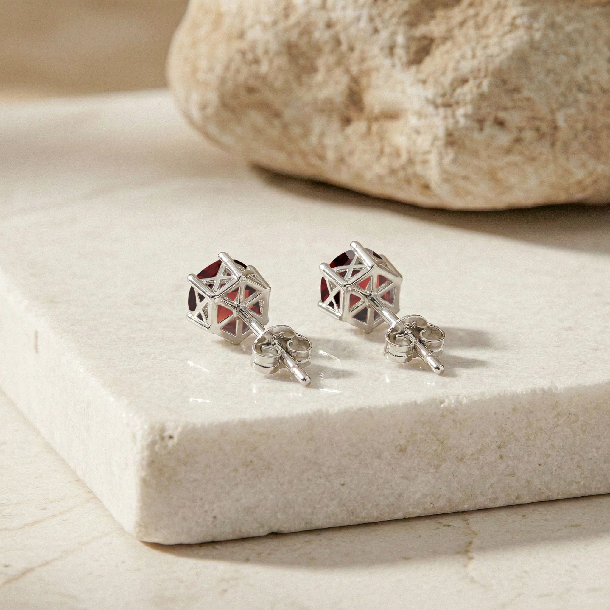 Garnet Hexagon Stud Earring in 925 Sterling Silver 6 MM 2ct - Image 4