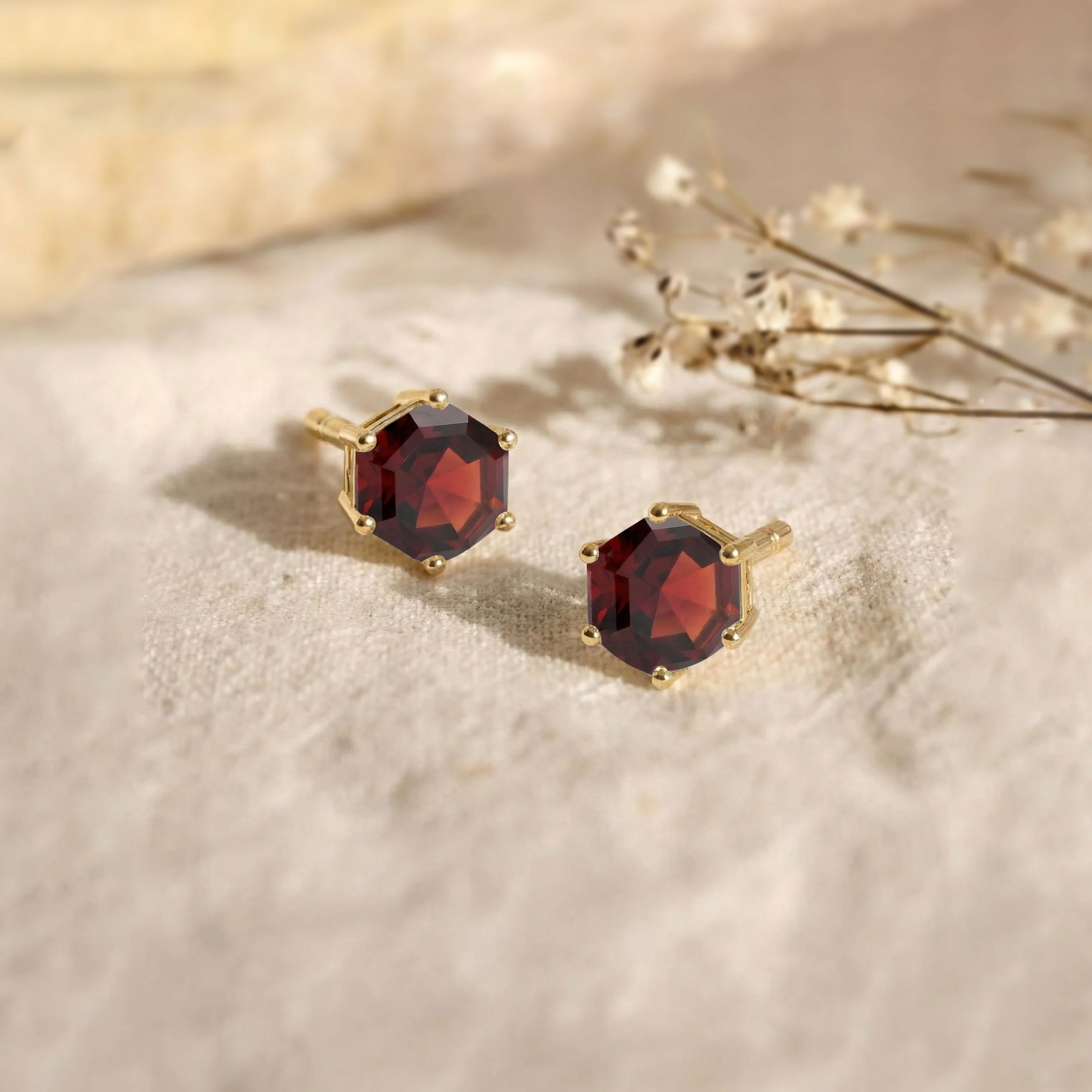 Garnet Hexagon Stud Earring in 925 Sterling Silver 6 MM 2ct - Image 9
