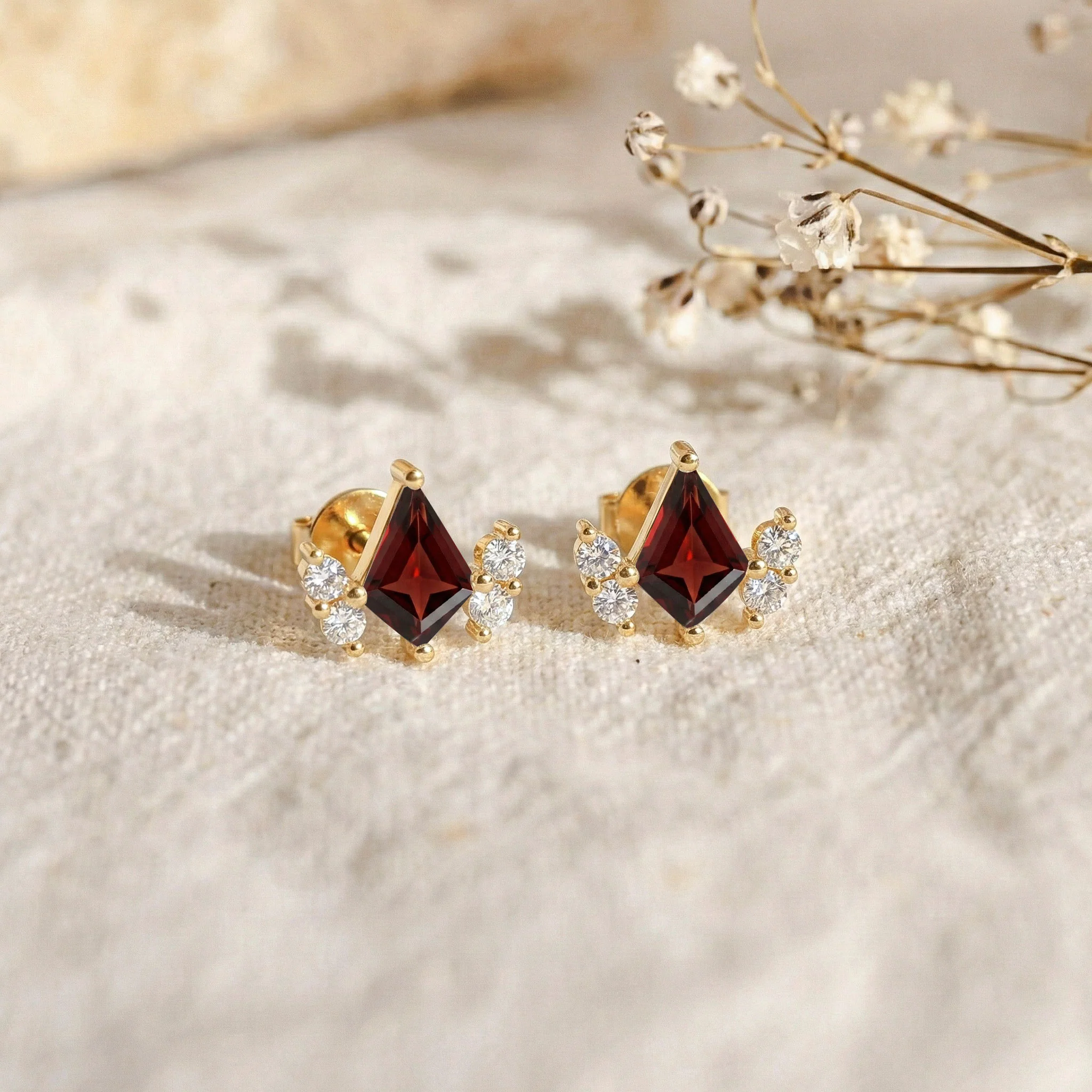 Garnet Kite Stud Earrings in 925 Sterling Silver 6x4 MM 1ct - Image 12