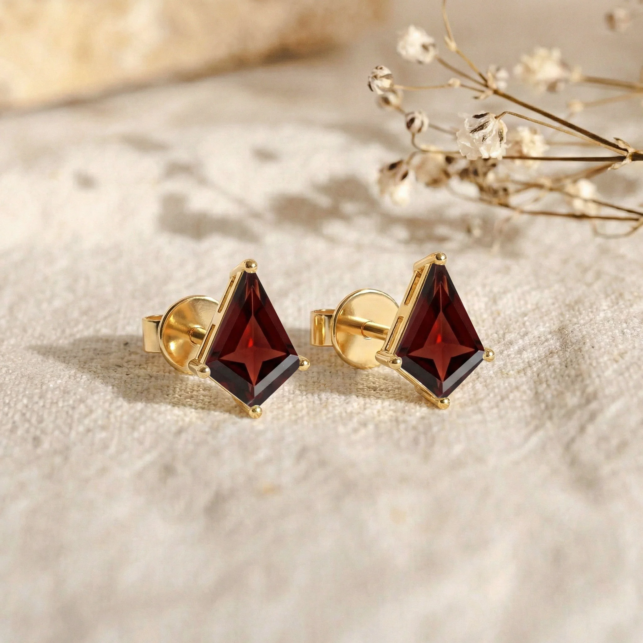 Garnet Kite Stud Earrings in 925 Sterling Silver 7x5 MM 1.50ct - Image 9