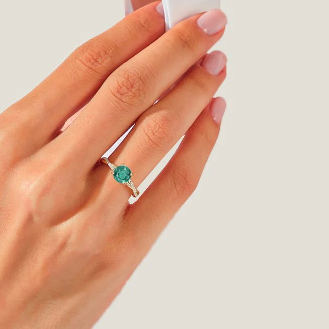 Green Emerald Ring The Perfect Gift For Someone Special - Image 5
