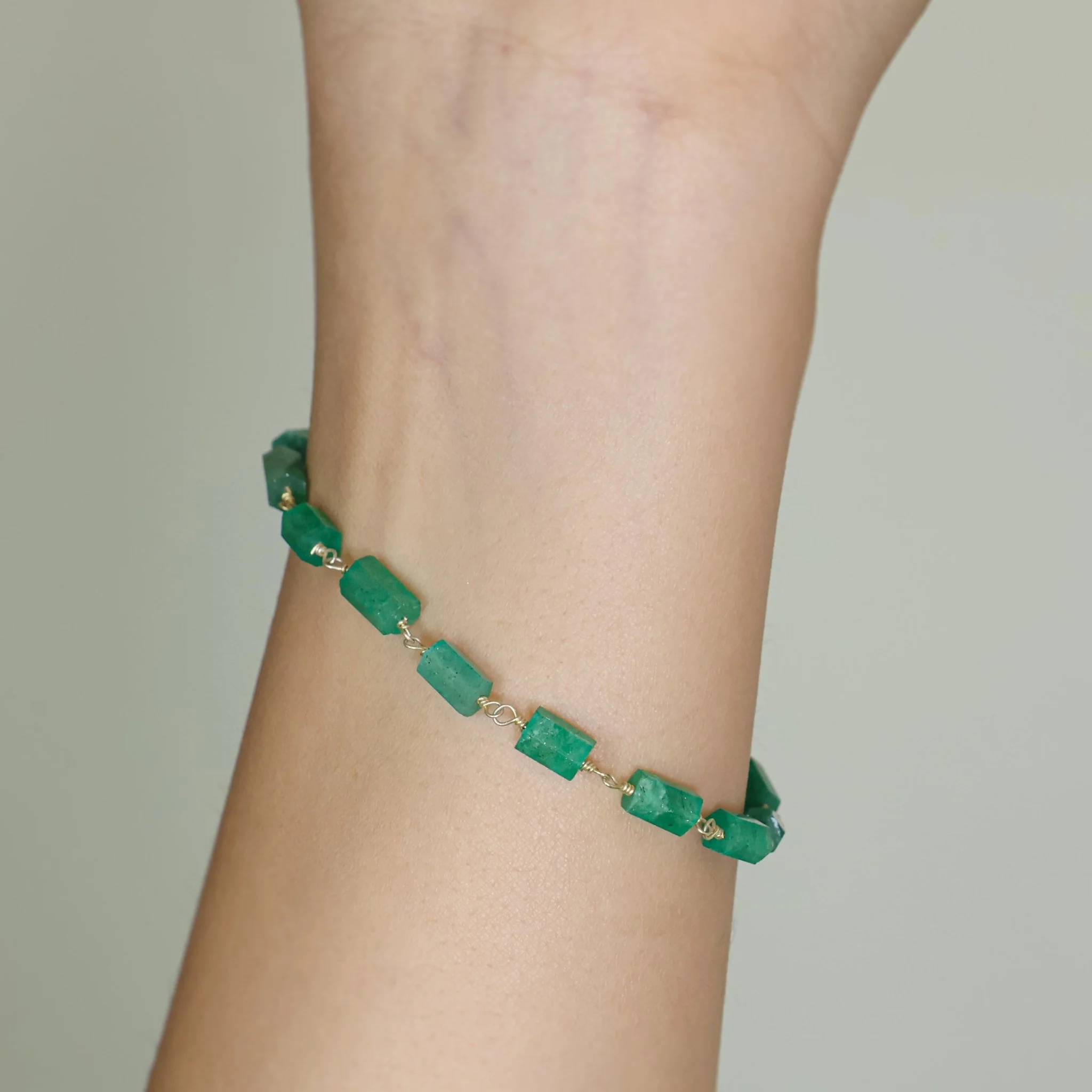 Natural Emerald Hexagon Pencil Wire Wrap Beaded Bracelet - Image 3