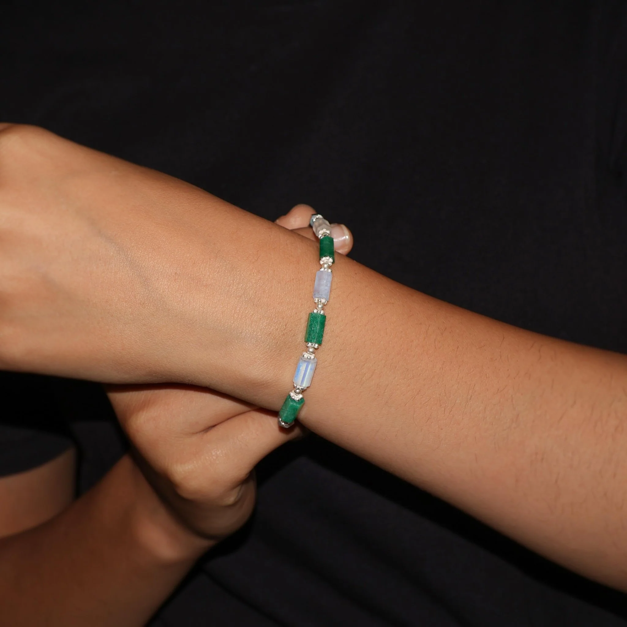 PENCIL HEXAGON Natural Emerald & Moonstone Bracelet - Image 4