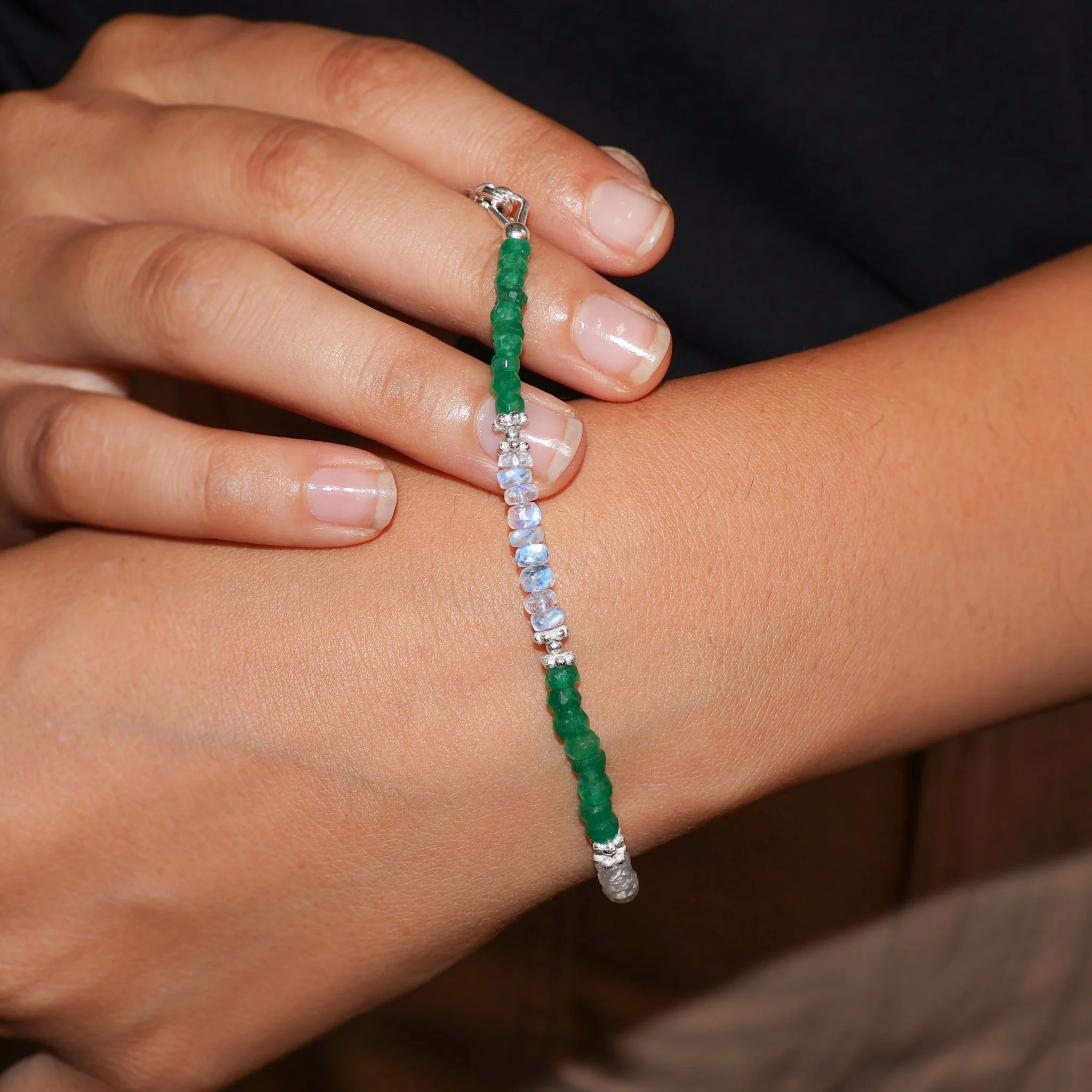 Rondelle Natural Emerald & Moonstone Pencil Beaded Bracelet - Image 3