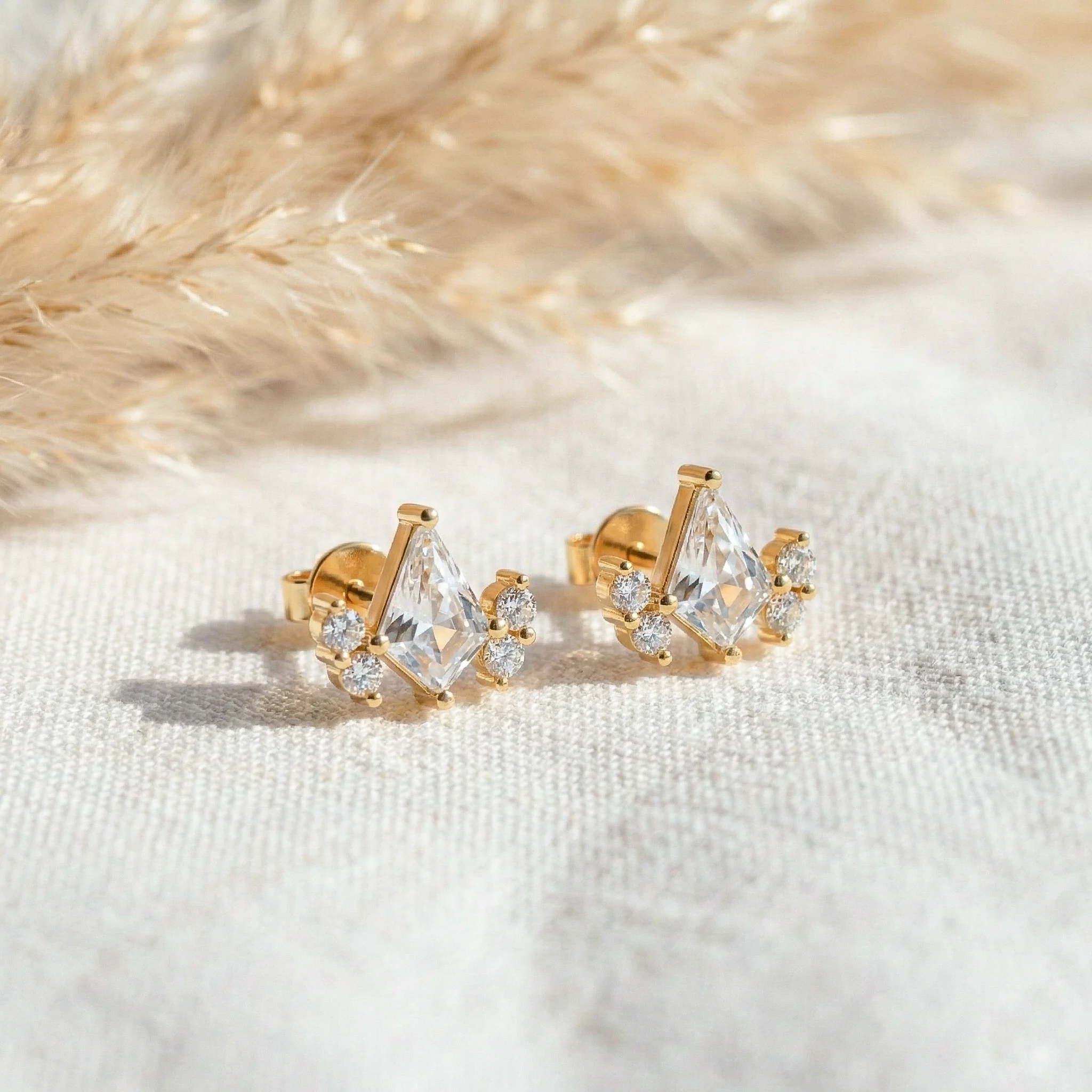 Simulated Diamond Kite Stud Earrings in 925 Sterling Silver 6x4 MM 1ct - Image 10