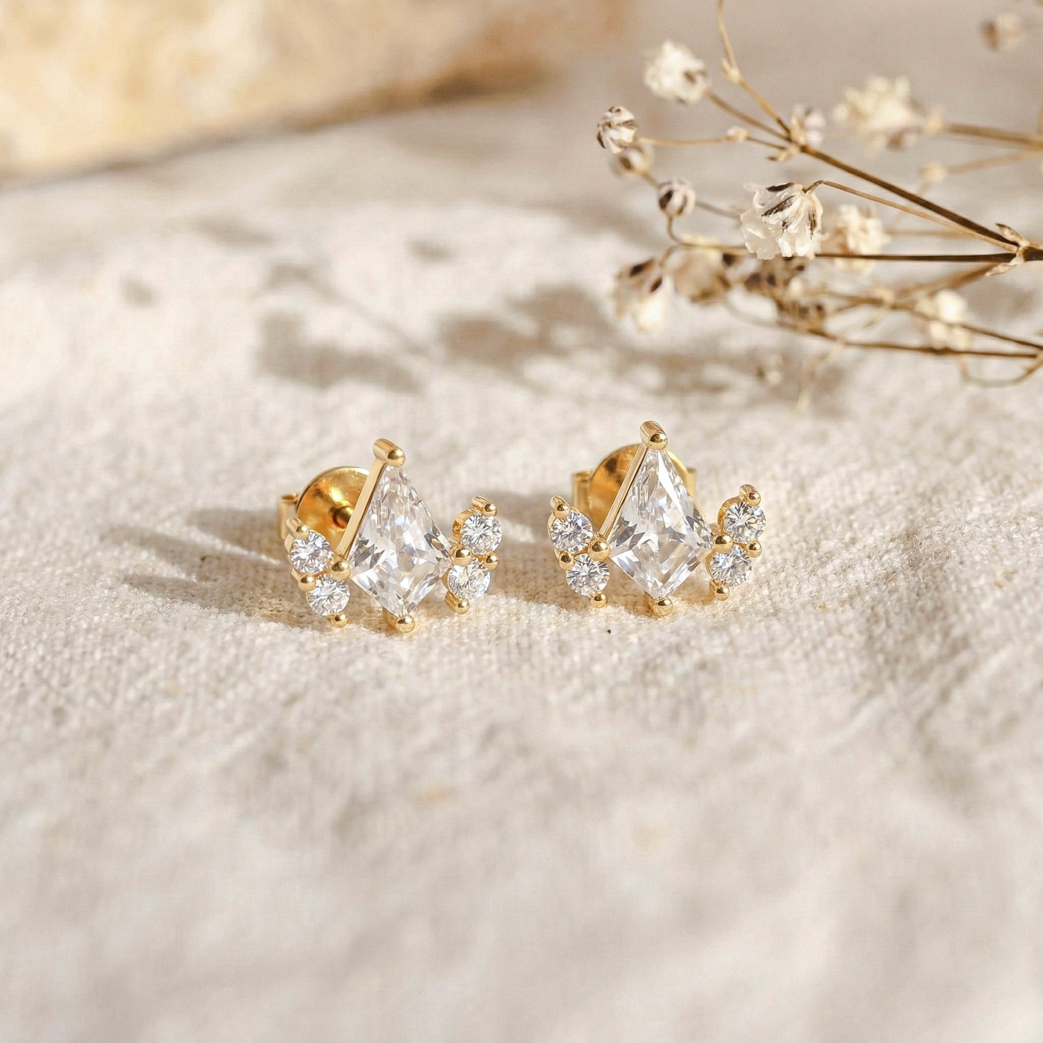 Simulated Diamond Kite Stud Earrings in 925 Sterling Silver 6x4 MM 1ct - Image 9