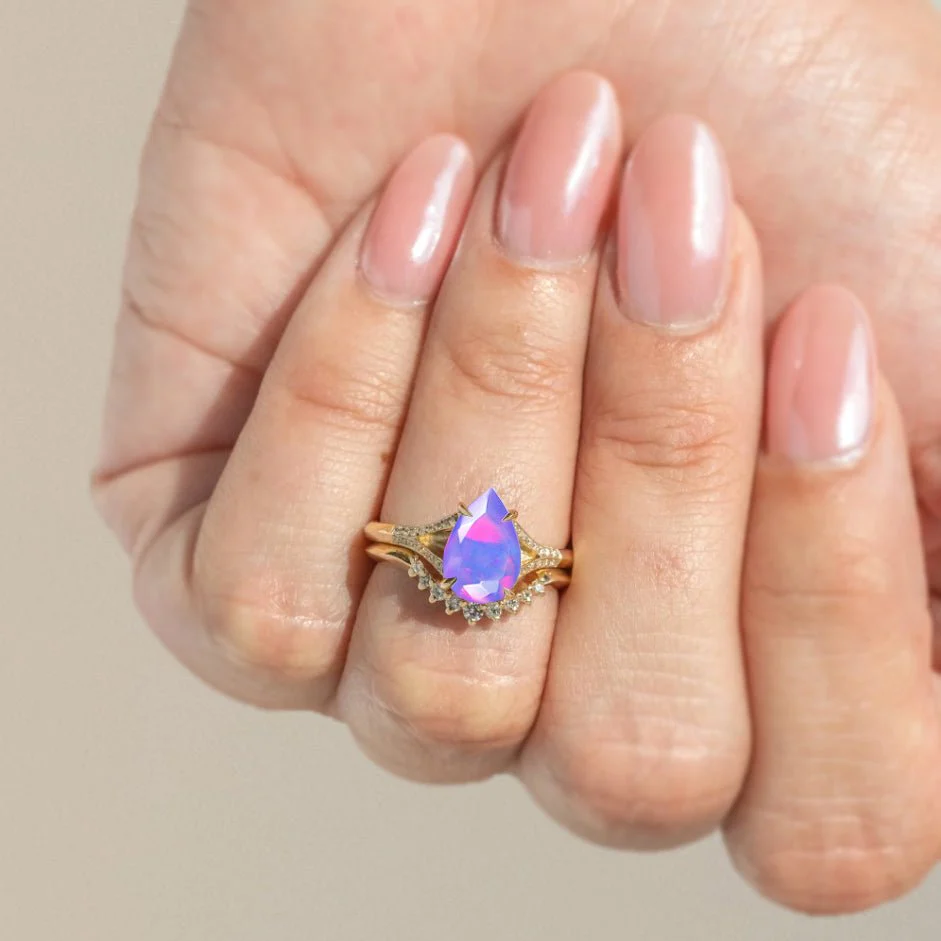 Stunning 1.2 Carat Lavender Opal Solitaire Engagement Ring - Image 2